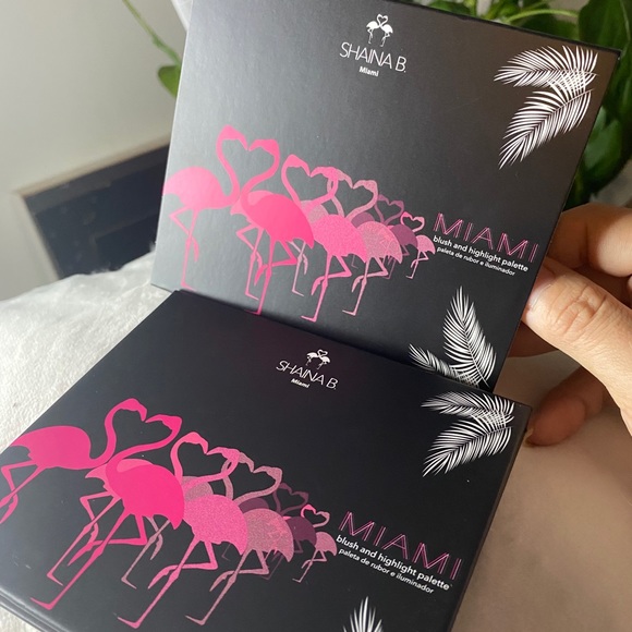 Blush and highlight palette - Picture 2 of 4